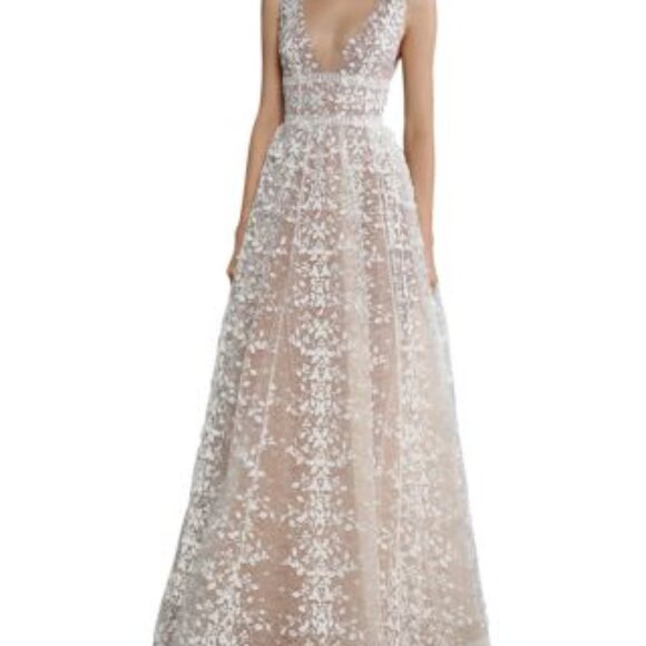 Bronx and Banco Megan Sleeveless V-Neck Lace Gown - Picture 2 of 5